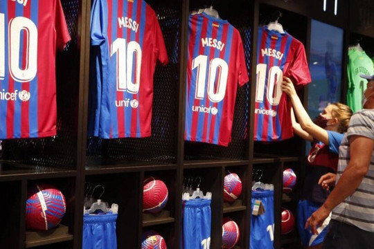 Adidas không lường được áo đấu Messi cháy hàng trên toàn cầu