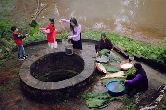 Nhớ đêm mất ngủ chờ xem đụng lợn