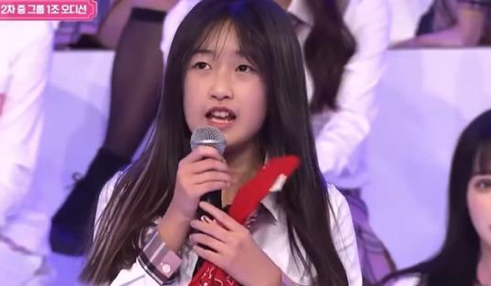 Công ty quản lý bị 'gạch đá' vì debut bé gái 11 tuổi làm idol Kpop
