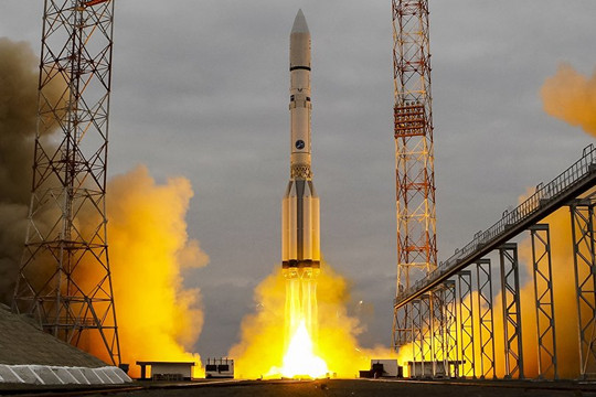 Roscosmos đặt mục tiêu chế tạo từ 200 đến 250 vệ tinh mỗi năm
