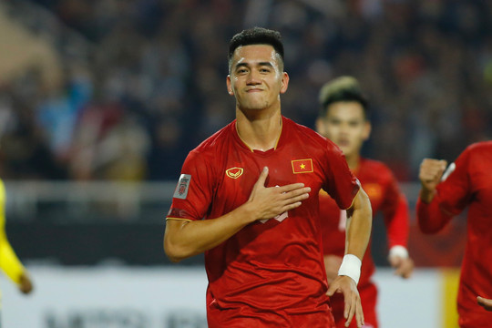 Đè bẹp Malaysia, tuyển Việt Nam chiếm ngôi đầu bảng AFF Cup 2022
