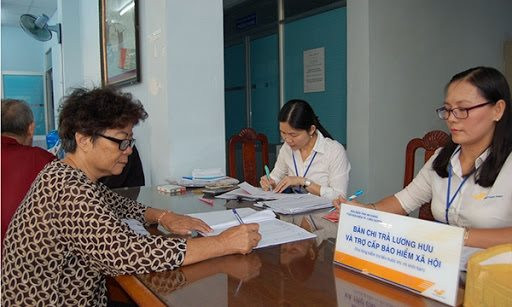 Bưu điện Việt Nam sẽ trả gộp lương hưu tháng 1 và 2 trong dịp Tết Quý Mão 2023