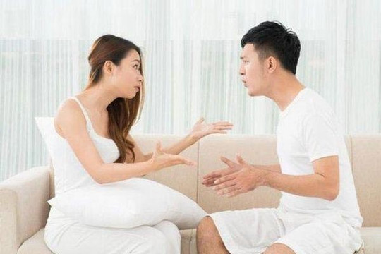 Chồng mỗi lần giận dỗi ghen tuông là đòi… ly hôn, vợ gạt nước mắt tìm cách 'trị' chồng