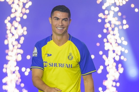 C.Ronaldo bị cấm thi đấu, chưa thể ra mắt CLB mới