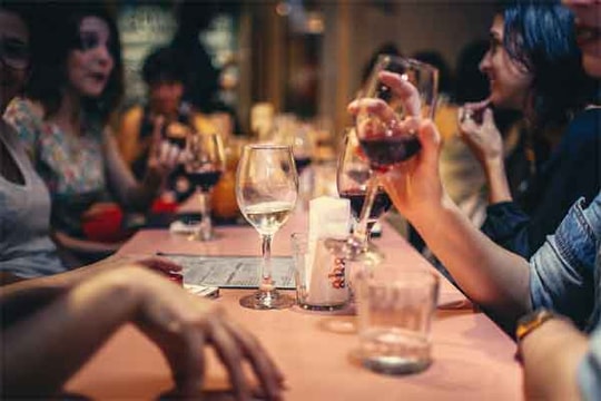 Tôi phát ngán vì hội họp quá nhiều ngày Tết
