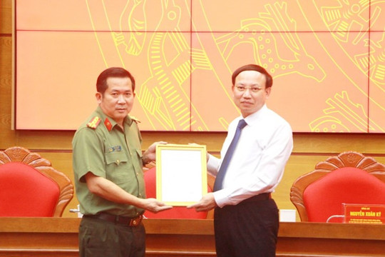 Thăng hàm thiếu tướng cho Giám đốc Công an tỉnh Quảng Ninh Đinh Văn Nơi