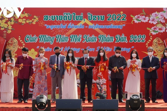 Tổ chức các chương trình đón Tết cổ truyền Việt Nam tại Lào năm 2023