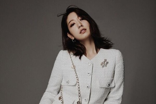 Park Shin Hye tái xuất làng giải trí, nhan sắc cực phẩm