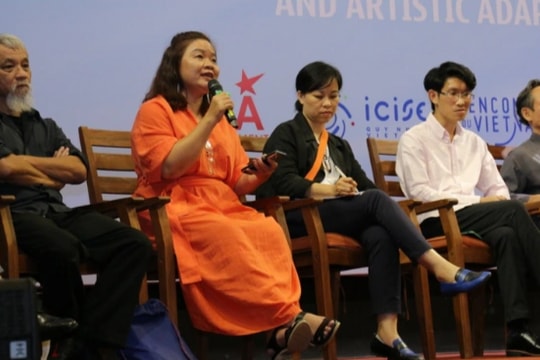 Phục trang trong cải biên nghệ thuật: Sáng tạo bao nhiêu là đủ?