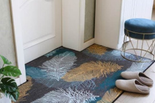 Nên đặt thảm trải sàn trong hay ngoài cửa? Cách chọn thảm cho từng vị trí phù hợp trong nhà