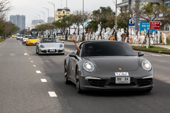 Hành trình trên đất Việt của dàn xe Porsche từ Thái Lan