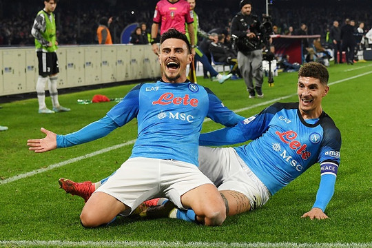 Napoli vùi dập Juventus 5-1