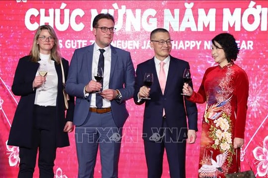 Tết của những "người con xa xứ" tại CHLB Đức đầy ấm áp và ý nghĩa