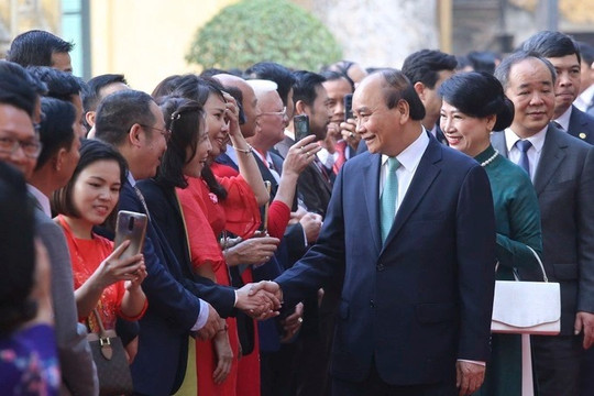 Thời sự 24 giờ: Ông Nguyễn Xuân Phúc thôi chức Chủ tịch nước