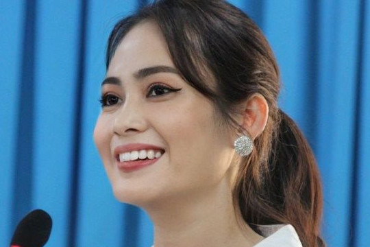 Hoa hậu Quý bà Việt Nam 2022 Bích Hạnh tích cực làm thiện nguyện sau đăng quang