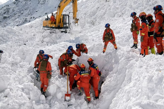 Số người thiệt mạng trong vụ lở tuyết tại Tây Tạng tăng lên 28