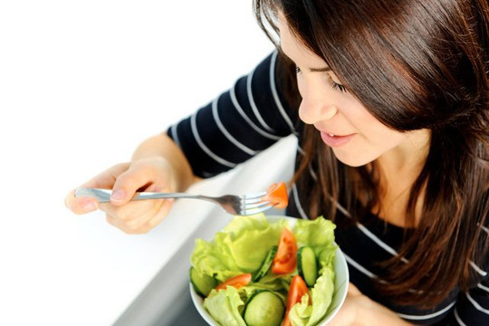 5 cách giữ cân nặng không tăng cho người ăn ít vẫn mập trong dịp Tết