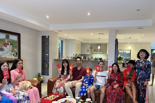 “Giữ lửa” Tết cổ truyền Việt Nam trong các gia đình tại Australia