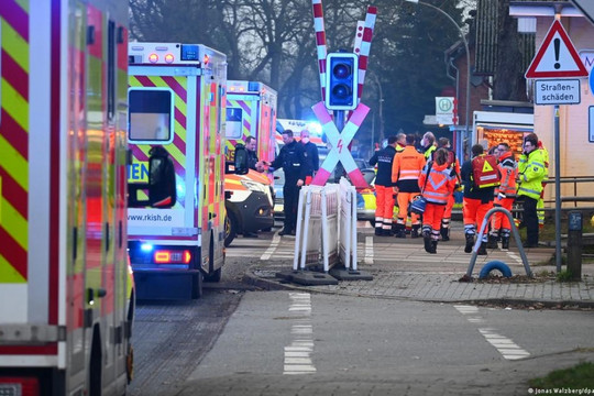 Ít nhất 9 người thương vong trong vụ tấn công bằng dao trên tàu ở Đức