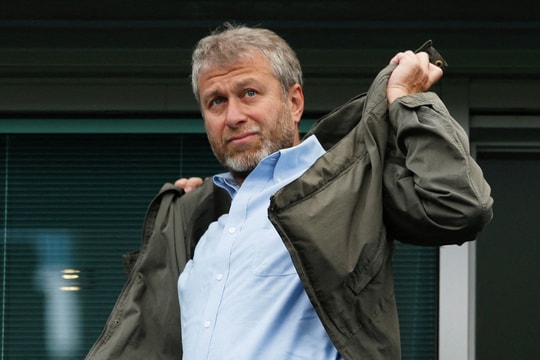 Nỗ lực cứu vớt khối tài sản 15 tỷ USD của tỷ phú Abramovich