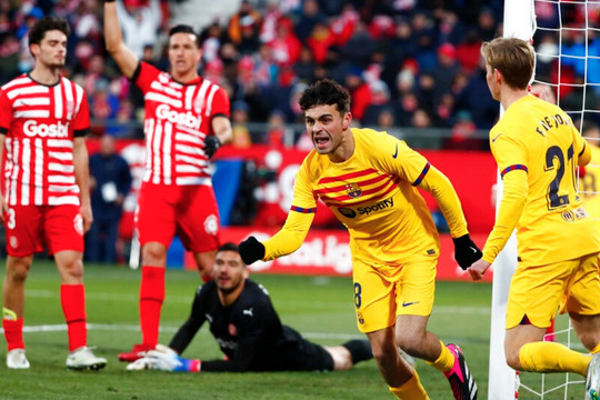 Pedri ghi bàn, Barcelona thắng trận derby Catalonia
