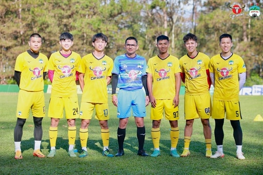 Đối thủ phản ứng ra sao trước khả năng Hoàng Anh Gia Lai bỏ giải?