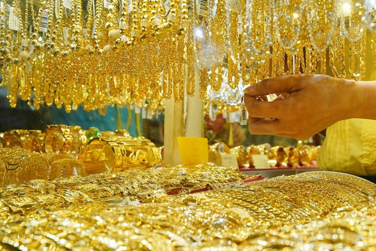 Điểm tin kinh doanh 2/2: Việt Nam tiêu thụ 43 tấn vàng trong một năm