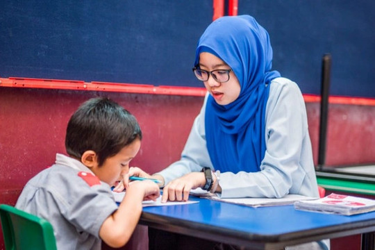 Làm bài thi vào mẫu giáo gây tranh cãi tại Malaysia