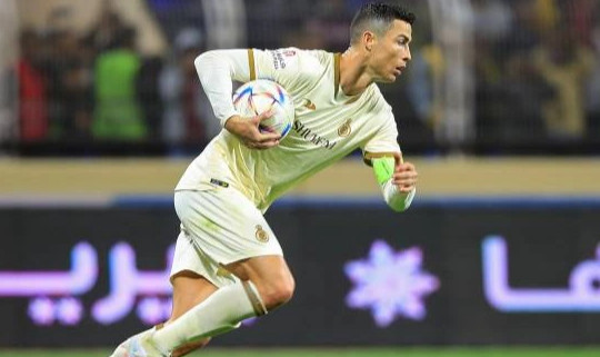C.Ronaldo ghi bàn phút bù giờ, cứu Al Nassr khỏi trận thua muối mặt