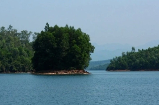 Một học sinh lớp 11 bị đuối nước tử vong ở hồ Phú Ninh