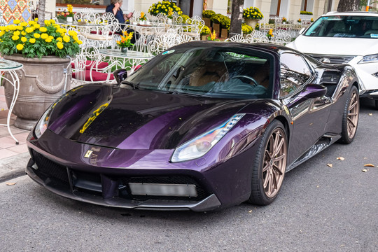 Ferrari 488 Spider độ Novitec độc nhất Việt Nam có gì đặc biệt?