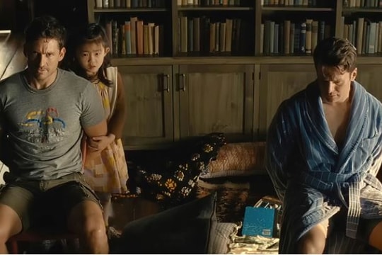 Phim khoa học viễn tưởng Avatar lùi bước trước Knock at the Cabin