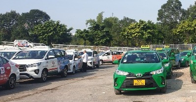 Xin gia hạn khu đất 3.500m2 trước cổng Tân Sơn Nhất làm bãi đỗ taxi