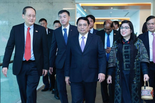 Thủ tướng Phạm Minh Chính bắt đầu thăm chính thức Cộng hòa Singapore