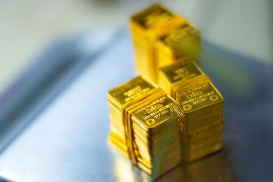 Giá vàng hôm nay 8/2: USD tăng vọt, vàng chịu áp lực giảm mạnh