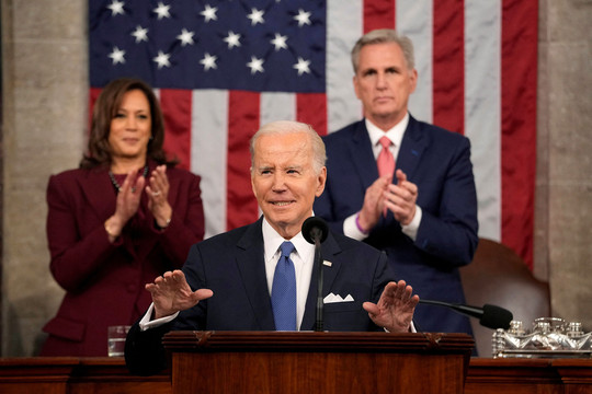 Ông Biden ca ngợi sức mạnh kinh tế Mỹ, cam kết hợp tác với đảng Cộng hòa