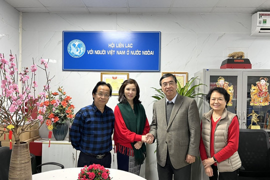 Tăng cường hợp tác giữa ALOV và Hiệp hội Đài -Việt