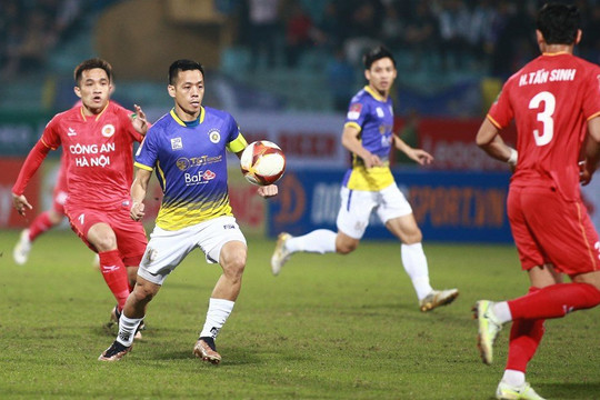 Văn Quyết lập cú đúp, Hà Nội FC vượt qua CLB CAHN ở vòng 2 V-League 2023