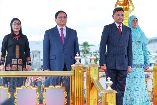 Hình ảnh lễ đón Thủ tướng và Phu nhân thăm chính thức Brunei