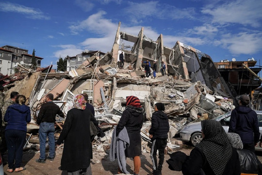 Quân sự thế giới hôm nay (11-2): NATO hỗ trợ khắc phục hậu quả động đất ở Thổ Nhĩ Kỳ