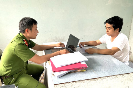 Bắt giam Giám đốc Trung tâm đăng kiểm xe cơ giới Đà Nẵng vì tội nhận hối lộ