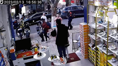 Thót tim dao phay rơi trên nhà cao tầng xuống suýt 'hạ gục' người đi đường