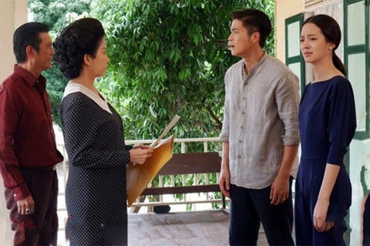 Trước cưới bố mẹ vợ tương lai trao cho cuốn sổ 5 tỷ kèm theo yêu cầu, nghe xong tôi hủy hôn luôn