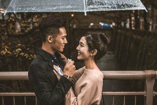 Có 5 điều mà đàn ông chỉ tiết lộ khi đã coi bạn là vợ tương lai, hãy chú ý!