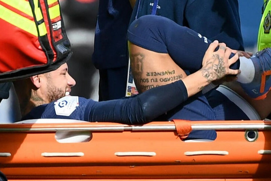 Neymar chấn thương nặng, PSG tổn thất lớn trước trận quyết đấu Bayern