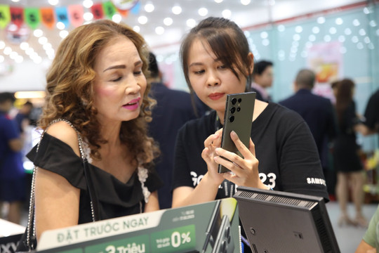 Điểm tin công nghệ 23/2: Lượng smartphone bán tại Việt Nam giảm mạnh, về mức của năm 2015