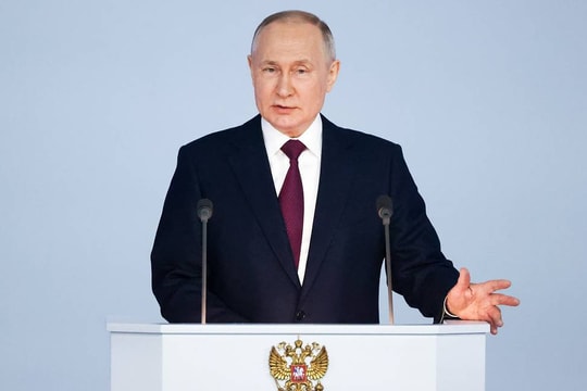 Ông Putin lên án phương Tây, thừa nhận khó khăn trong Thông điệp Liên bang