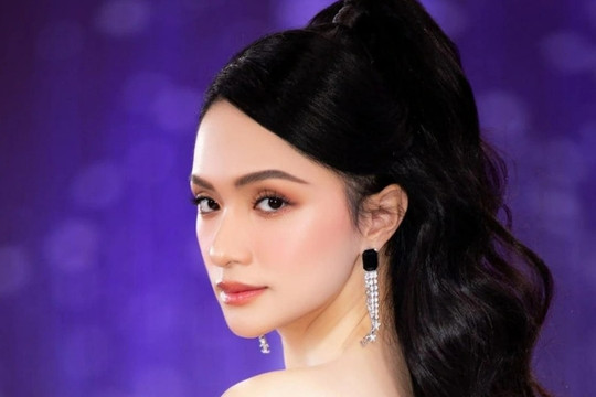 Vì sao sự kiện của Hoa hậu Hương Giang bị hủy 30 phút trước giờ diễn?