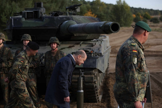 Một năm xung đột Nga-Ukraine: Phương Tây duy trì mặt trận ra sao?