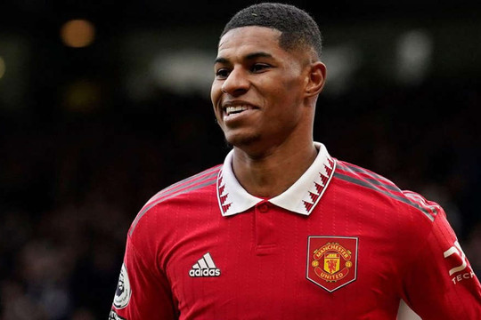 Alex Ferguson khuyên Man Utd sớm tìm người "chia lửa" với Marcus Rashford